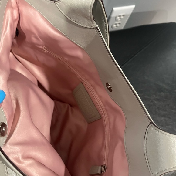 Preloved coach bag - Picture 5 of 8